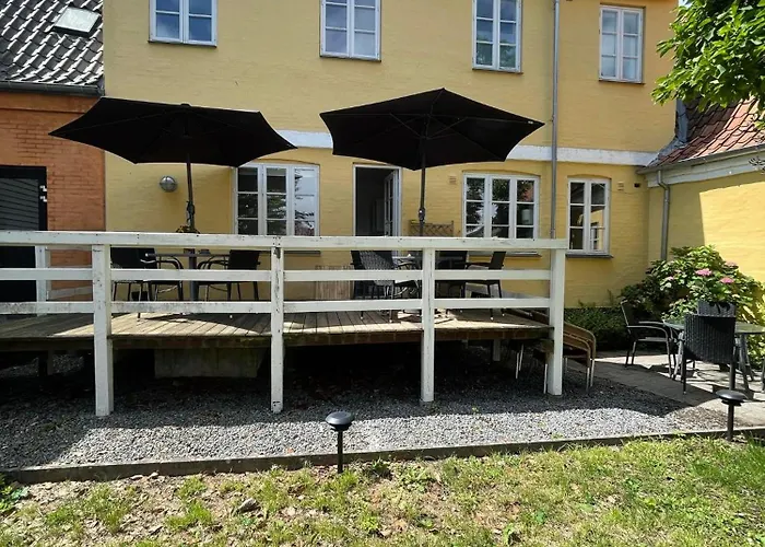 Faaborg Vandrerhjem Хостел *